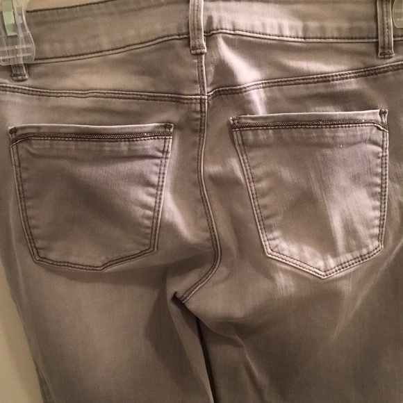 White House Black Market Jeans - Picture 3 of 4